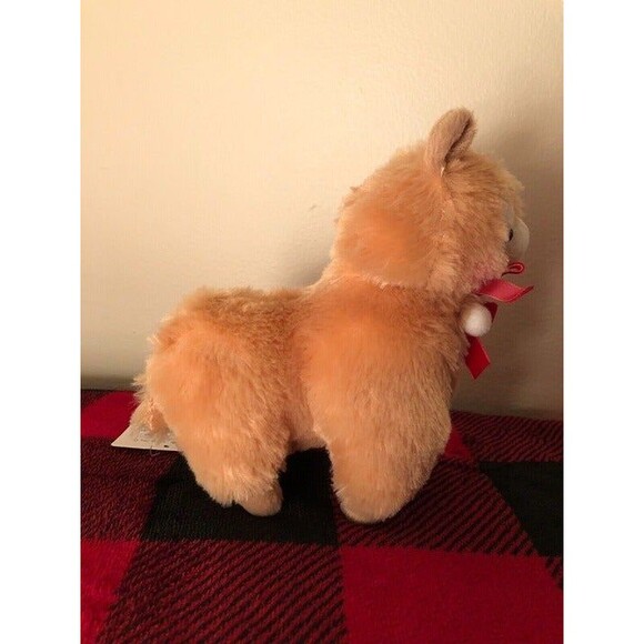 Amuse Brown Alpacasso Pom Pom Velvet Ribbon Alpaca Toreba Prize Plush 6.5" NWT - Picture 2 of 9